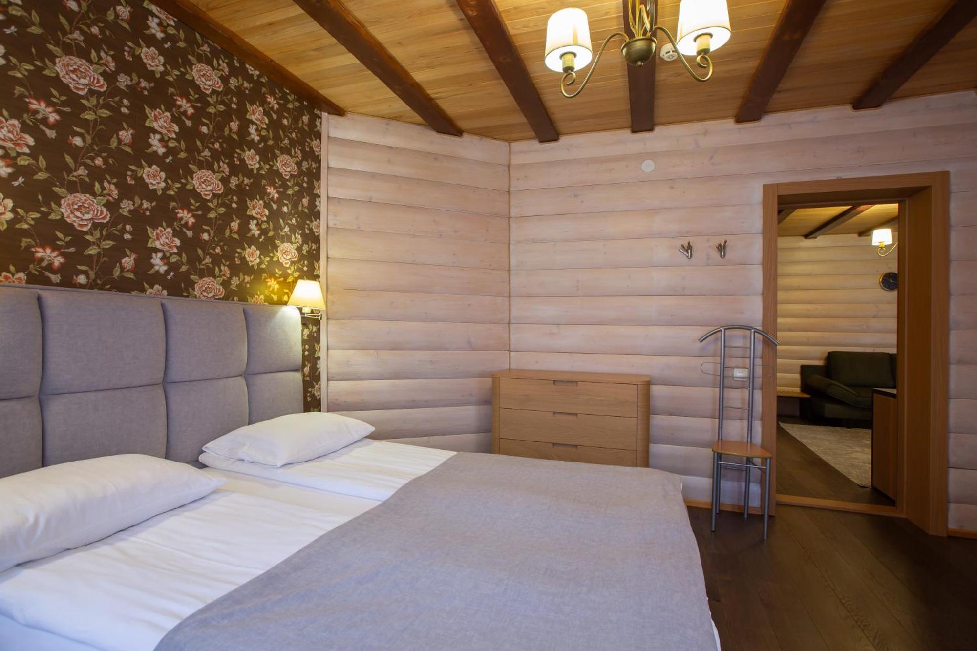 Korona Hotel&Spa Bukovel Exteriör bild