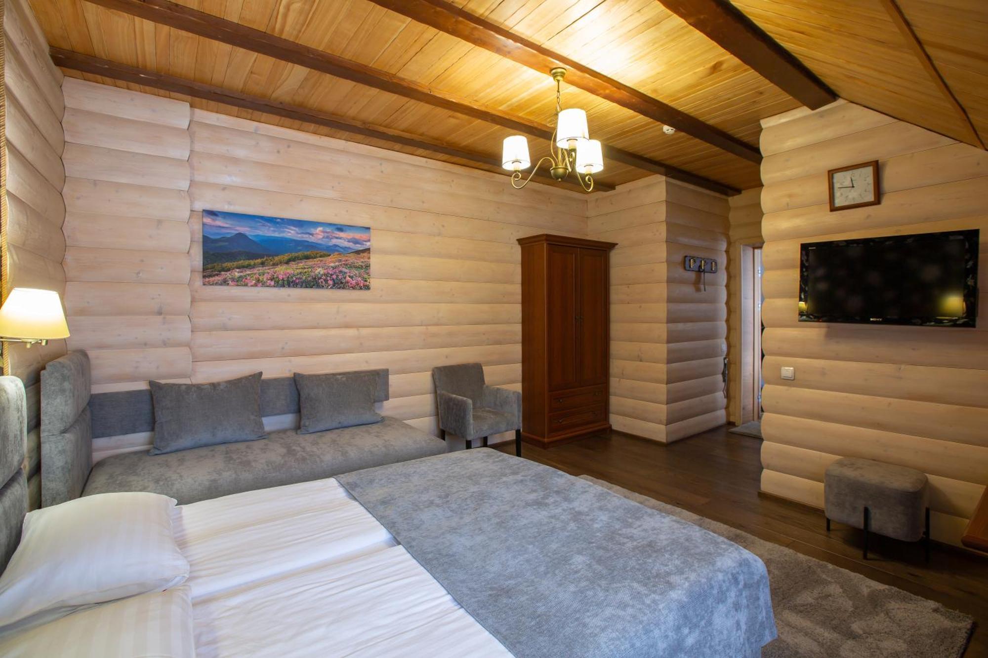 Korona Hotel&Spa Bukovel Exteriör bild