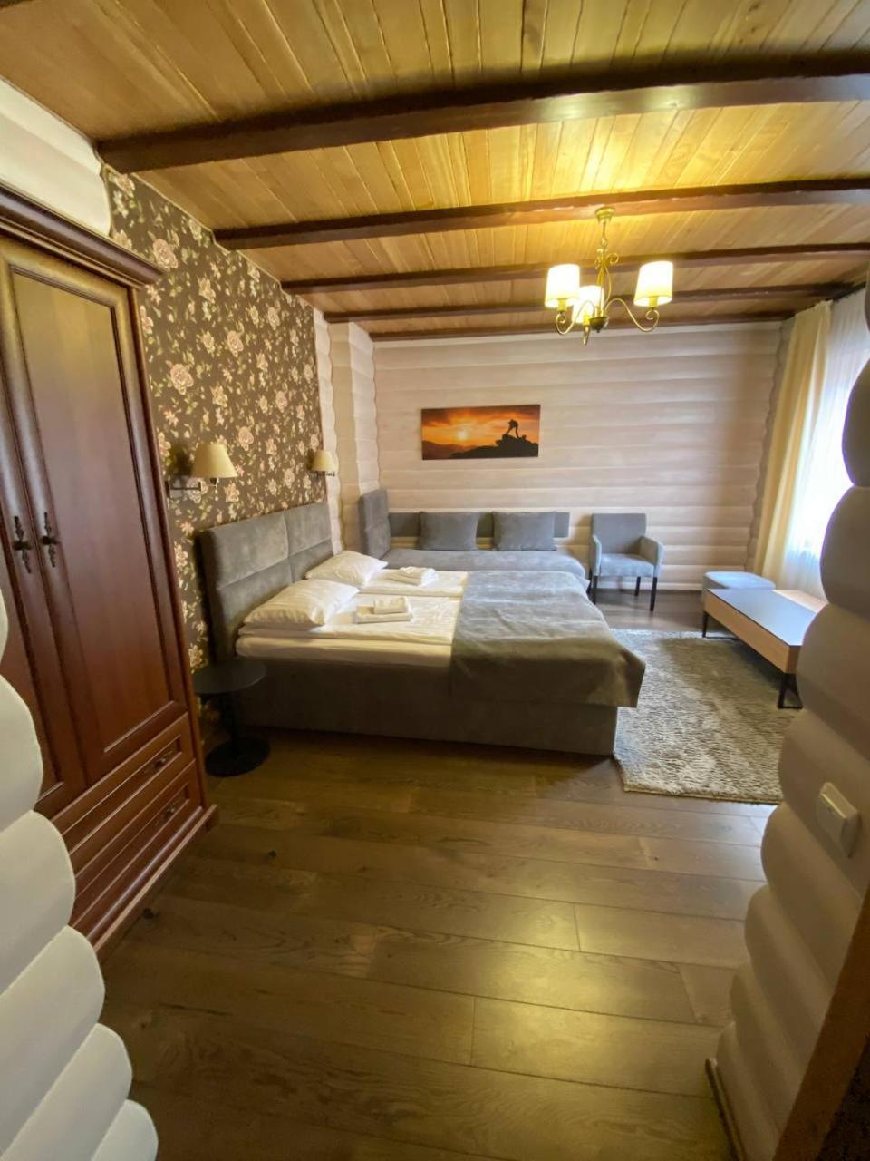Korona Hotel&Spa Bukovel Exteriör bild